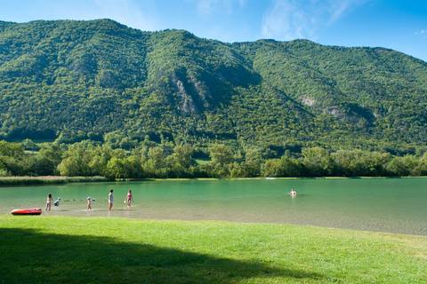 Plan d'eau de Vabonnais, baignade et activités nautiques
