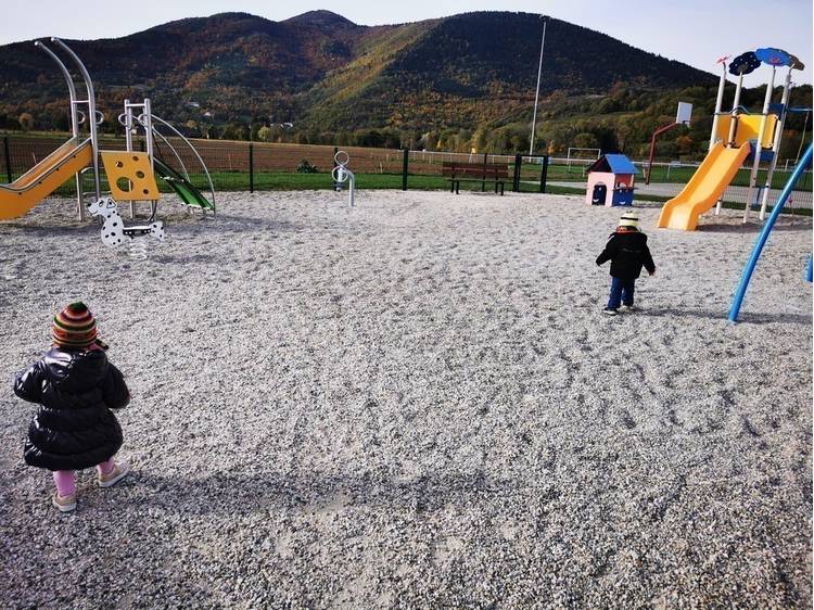 Photo 7 Aire de jeux - Pierre Châtel - Le Bourg