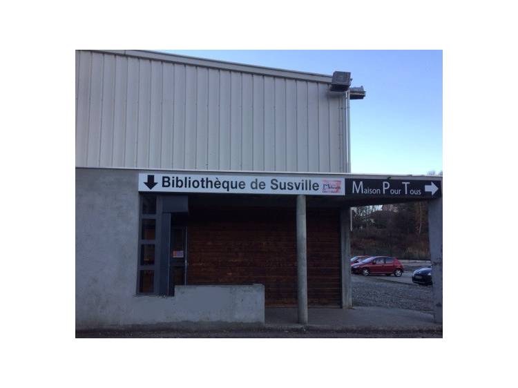 Photo 1 Bibliothèque de Susville