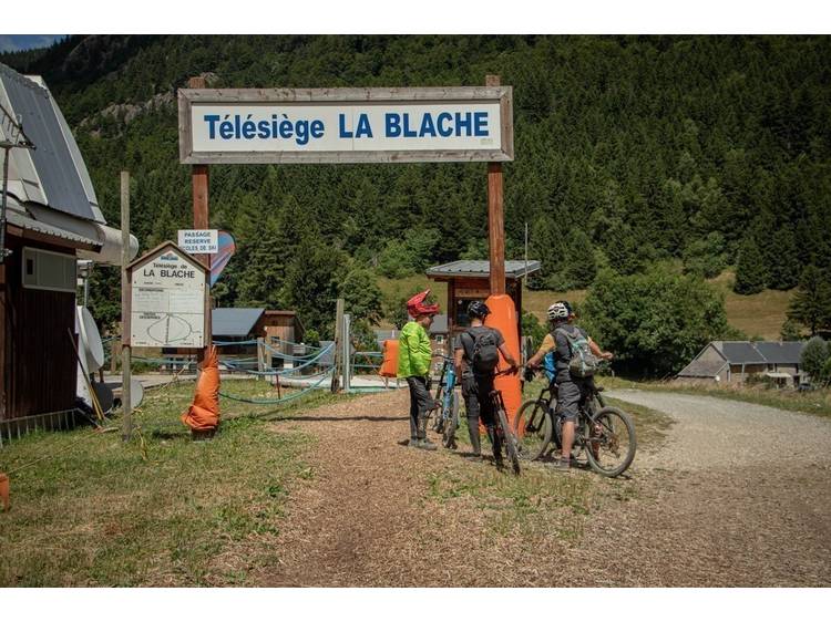 Photo 2 Bike Park