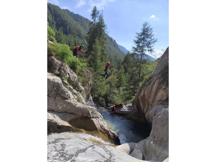 Photo 3 Canyoning sportif - Canyon de Peyron Roux avec Écrins Spéléo Canyon