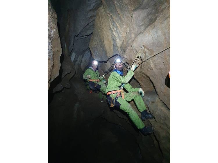 Photo 10 Spéléologie pour tous niveaux avec Écrins Spéléo Canyon