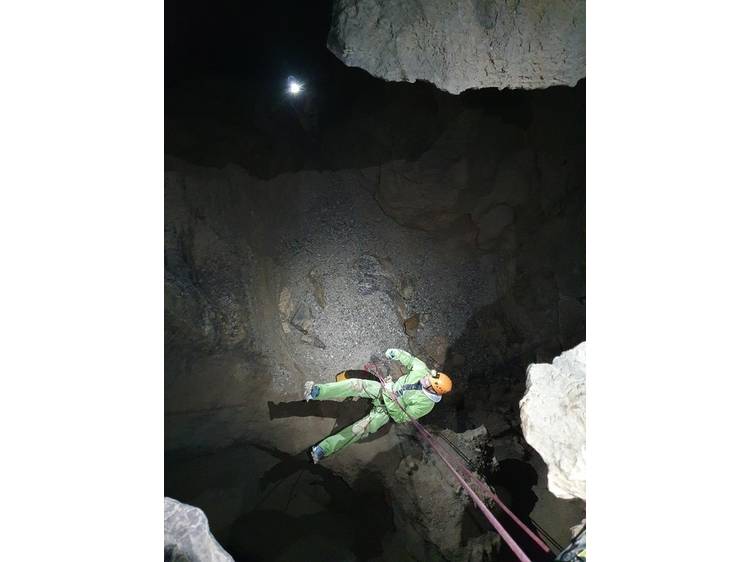 Photo 12 Spéléologie pour tous niveaux avec Écrins Spéléo Canyon
