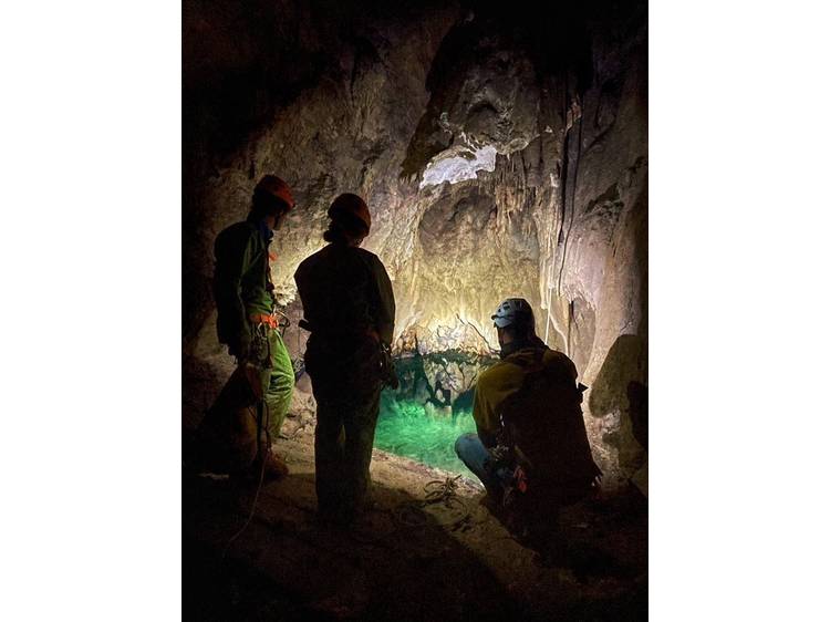 Photo 7 Spéléologie pour tous niveaux avec Écrins Spéléo Canyon