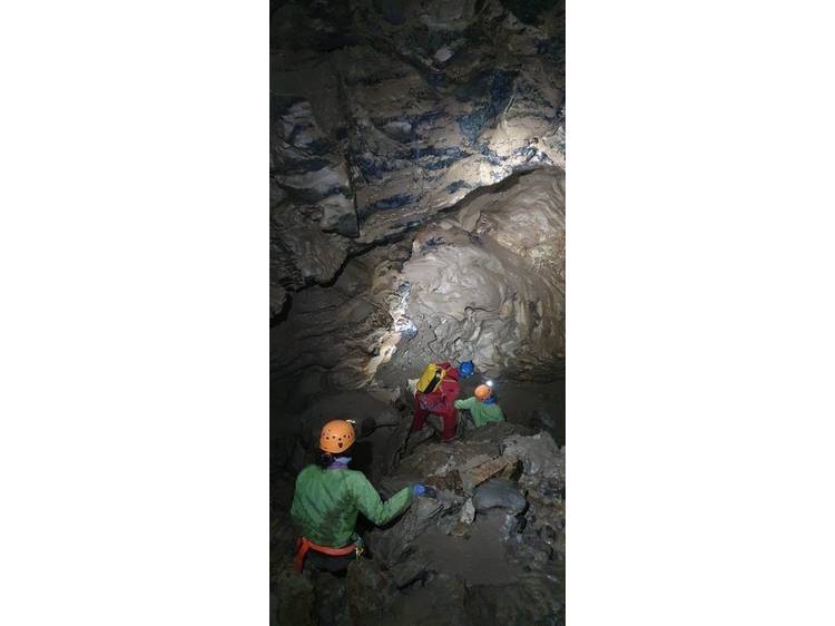 Photo 2 Spéléologie sportive - Grotte du Puits des Bans - Dévoluy  avec Ecrins Spéléo Canyon