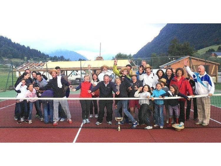 Photo 1 Court de Tennis