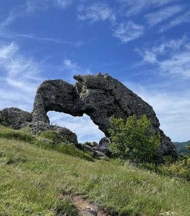 Randonnée pédestre : La Pierre Percée par La Motte d'Aveillans