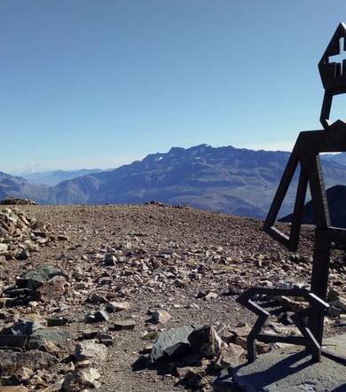 Randonnée pédestre : Le Taillefer : 2 857m.
