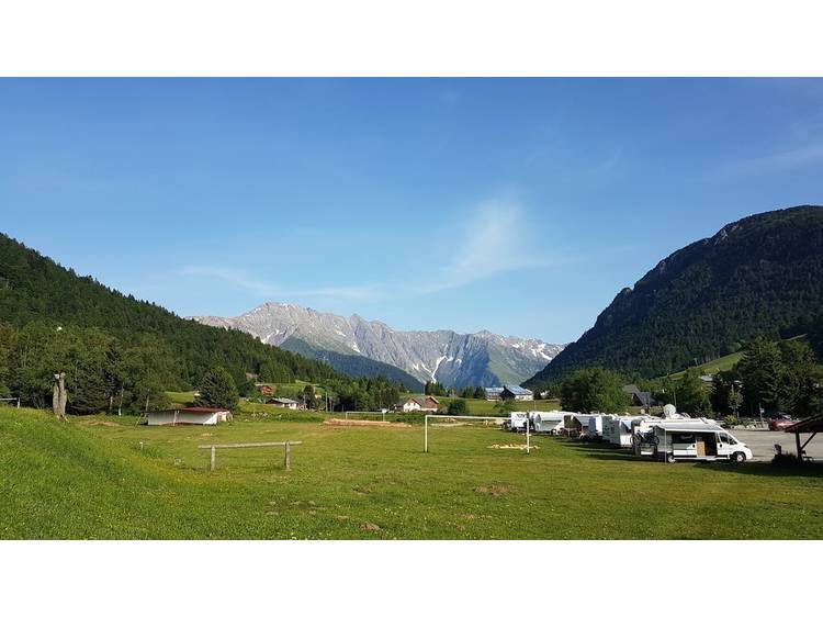 Photo 3 Aire de bivouac camping-car de l'Alpe du Grand Serre