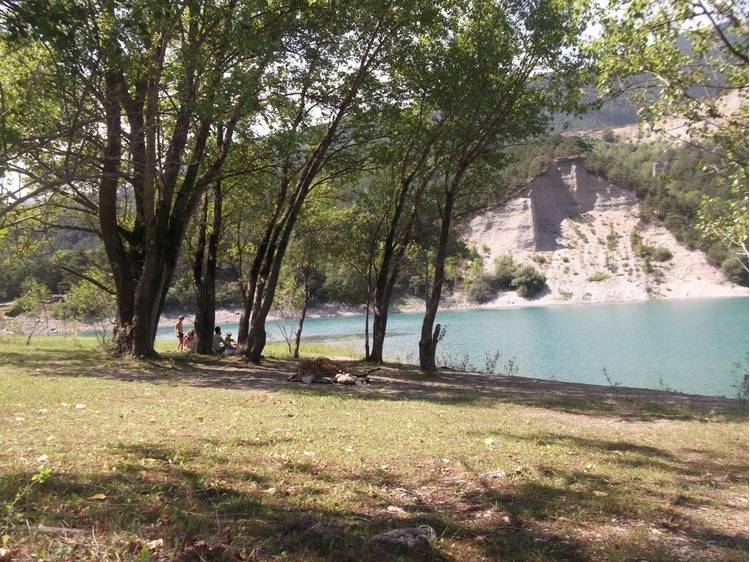 Photo 22 Le Mas du Lac - La Roulotte du Mas - 2 à 4 personnes