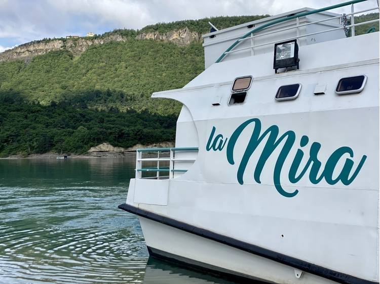 Photo 1 Traversées avec le bateau La MIRA