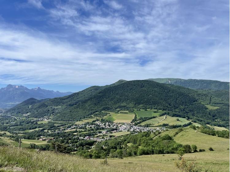 Photo 2 Randonnée pédestre-La Pierre Percée par Pierre-Châtel